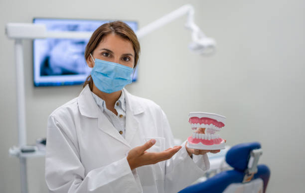 Best Broken or Cracked Tooth Emergency Dentist in Hampton Bays, NY